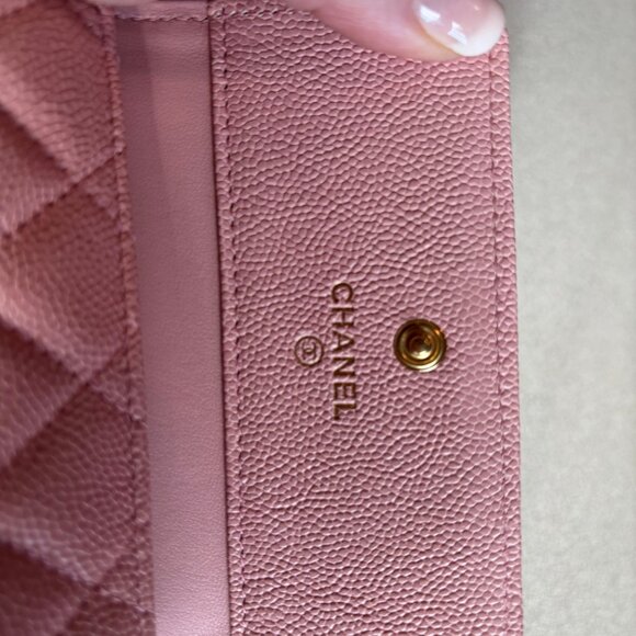 LAST CHANCE ‼️Chanel Caviar Quilted Boy Compact Wallet Pink - Picture 13 of 16